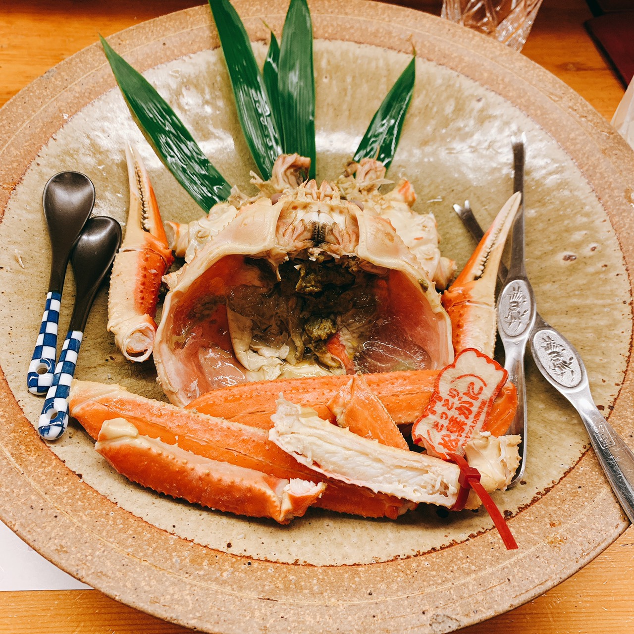 隠れ家的、割烹「うぶかた」で店主おまかせのカニ料理に舌鼓